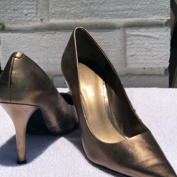 Shoe - Picture 8 of 8